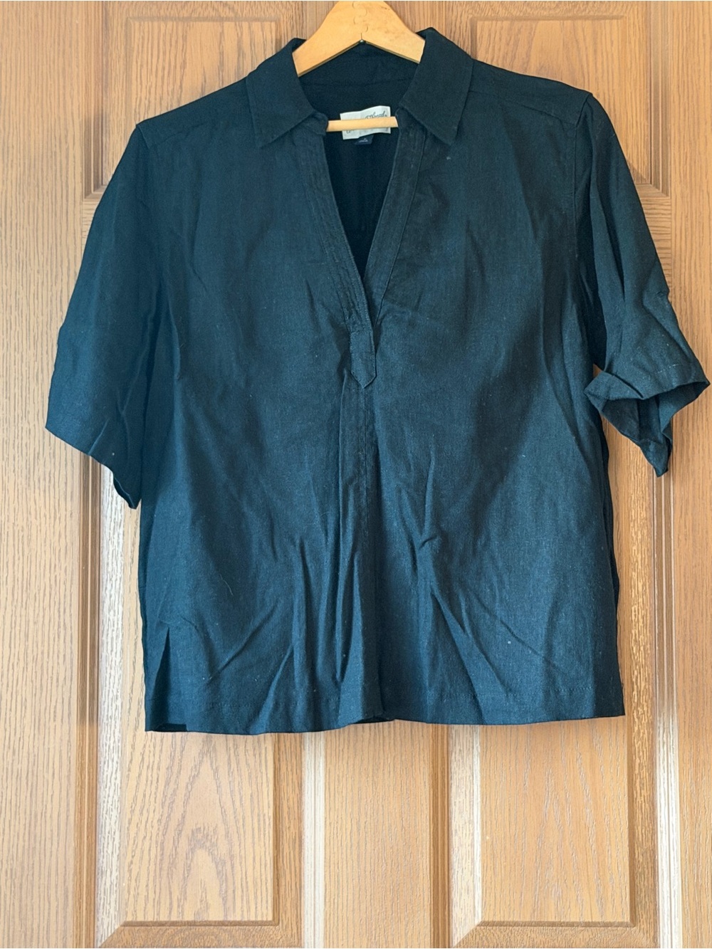 Womenβs Casual Black Short-Sleeve Button-Down Shirt